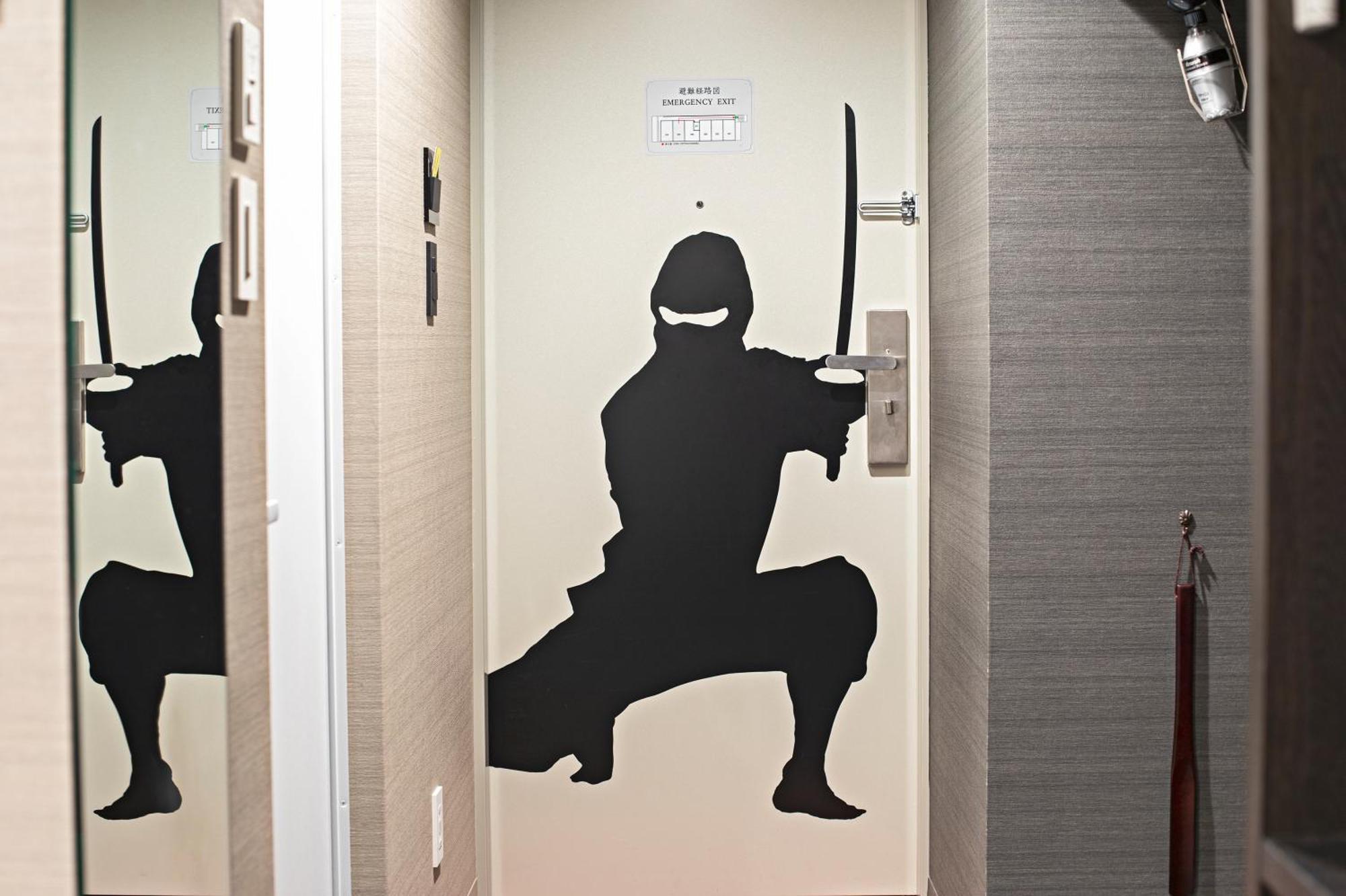 Hotel Ninja Black Kyoto Bagian luar foto